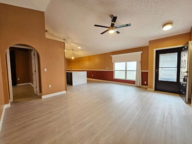 Building Photo - West Melbourne Home