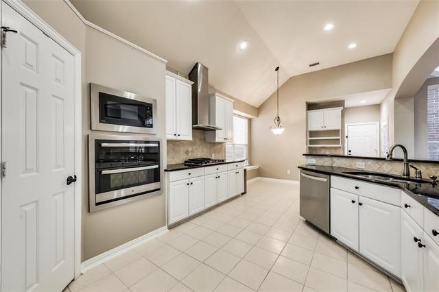 Building Photo - 3635 Eden Dr