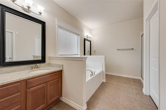 Building Photo - 312 Sheridan Rd