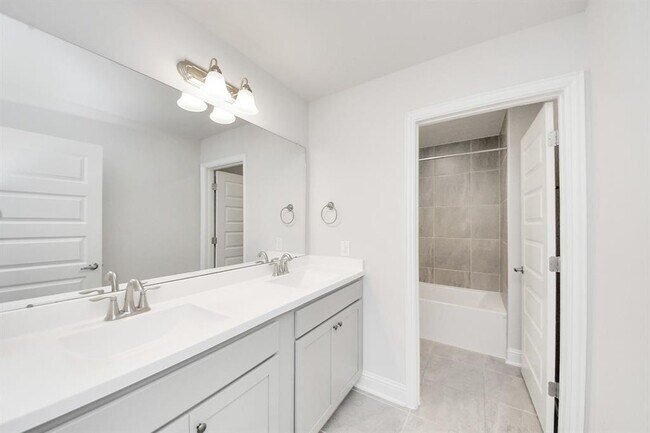 Building Photo - 448 Long Beach Bay Dr
