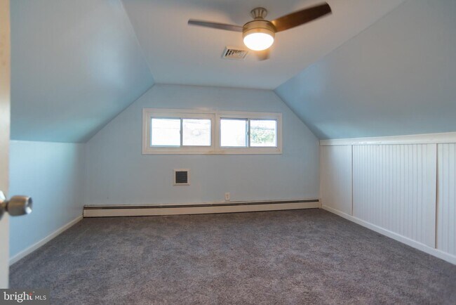 Building Photo - 68 Nettletree Ln