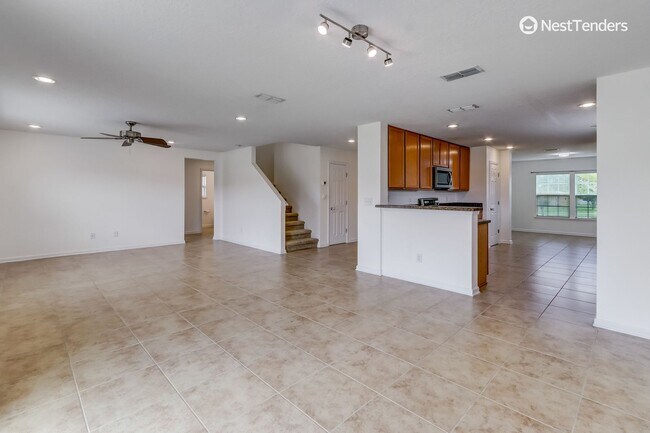 Building Photo - Five Bedrooms in Yulee's TCP!