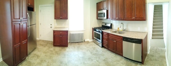 Building Photo - 3757 Cresson St