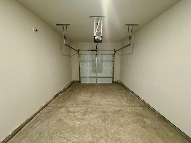 Building Photo - Brand New, 3BR/2.5BA Townhouse in Monroe