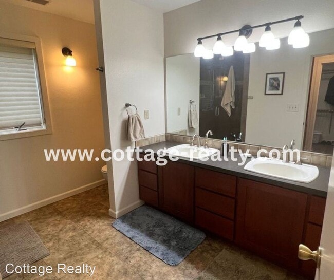 Building Photo - 3 br, 2 bath House - 803 Warren Creek
