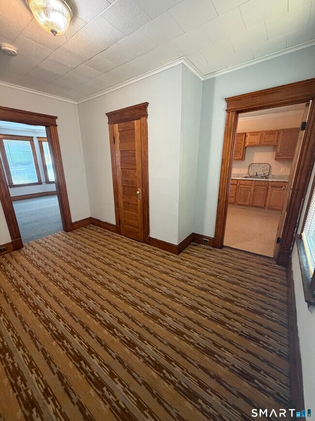 Building Photo - 9 Pierpont St