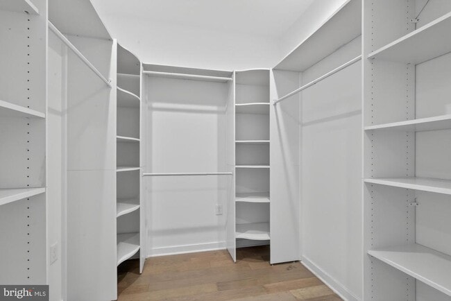 Building Photo - 3336 Salmon St