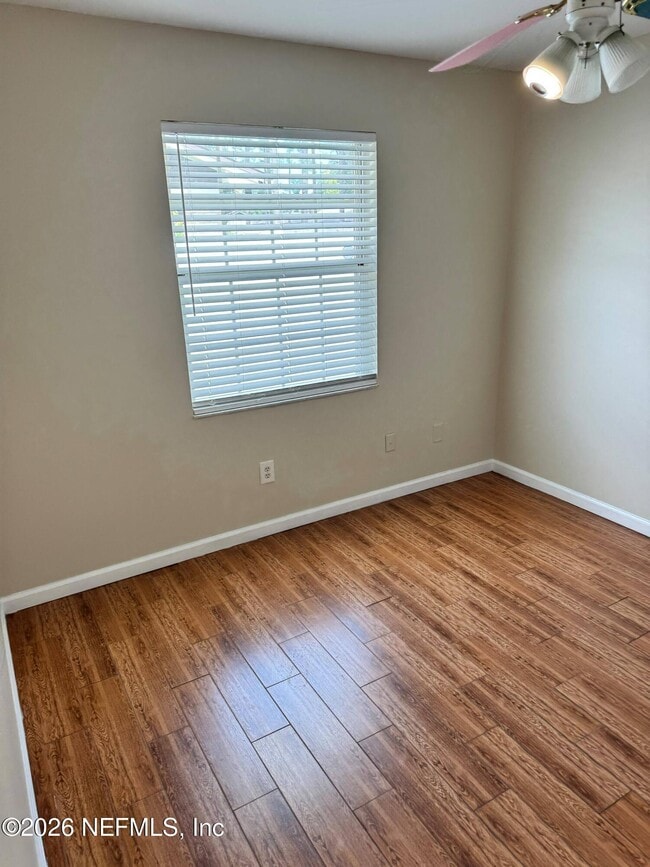 Building Photo - 9143 Mornington Dr