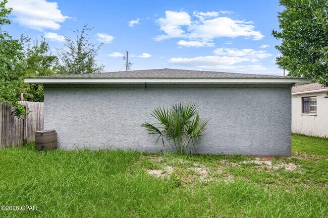Building Photo - 6312 Pridgen St