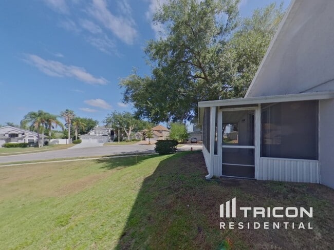 Building Photo - 2512 Meadow Oaks Loop