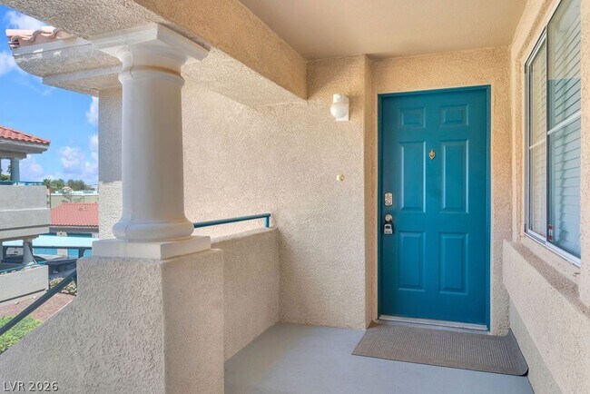 Building Photo - 1545 Lake Placid Terrace