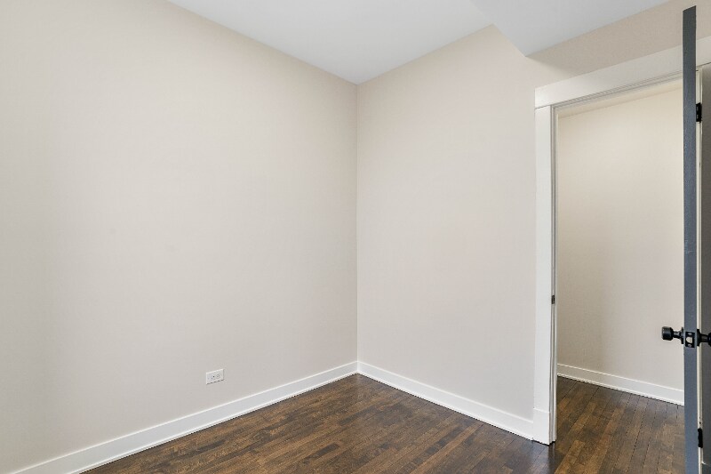 Building Photo - 1704 N Springfield Ave