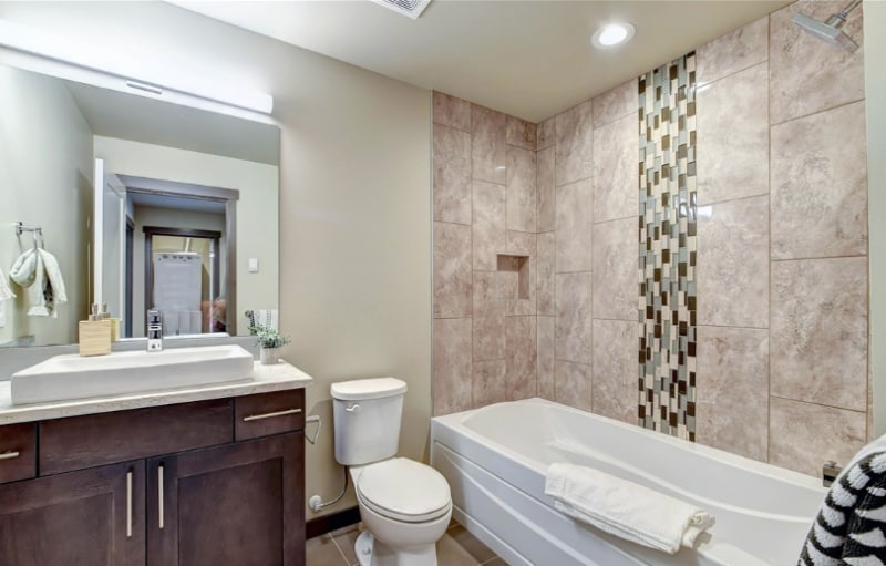 Building Photo - 14920 Manor Way