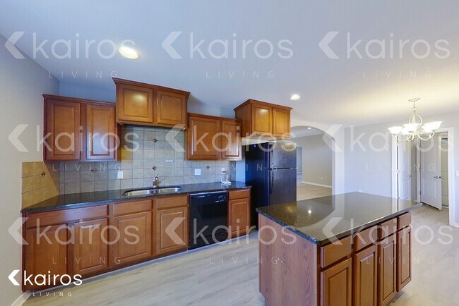 Building Photo - 8110 City View Dr.