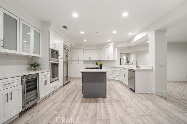 Building Photo - 24868 Paseo Primario