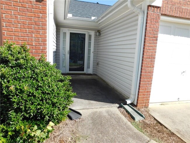 Building Photo - 3266 Liberty Commons Dr NW