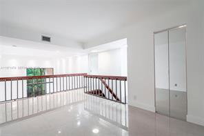 Building Photo - 20879 W Country Club Dr