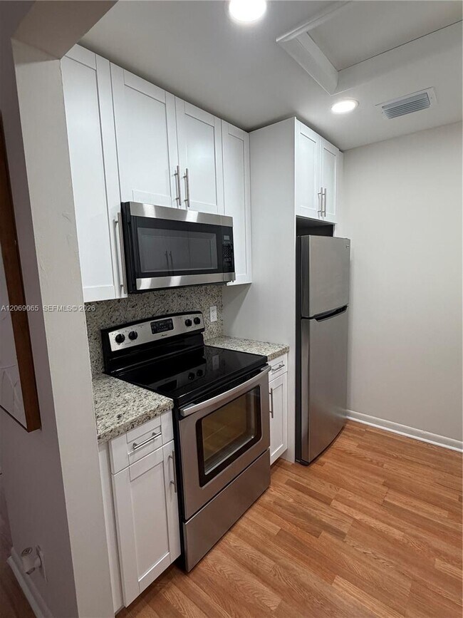 Building Photo - 750 SW 133rd Terrace
