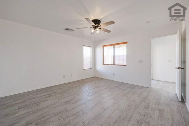 Building Photo - 4Bed/2Bath House in Buckeye! Move-In Ready on 06/04/2026!