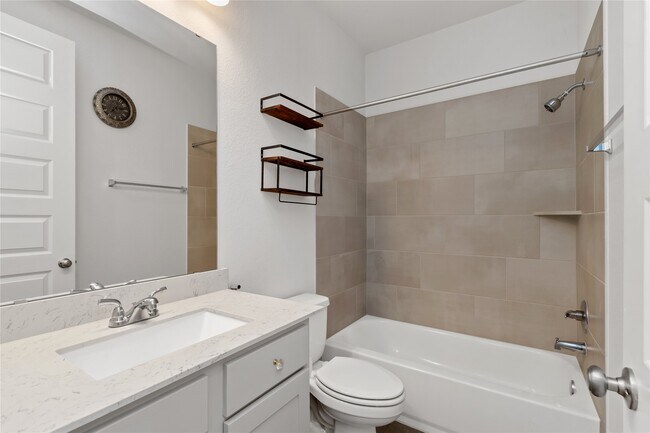 Building Photo - 5030 Morrison Dr