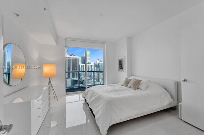 Building Photo - 244 Biscayne Blvd