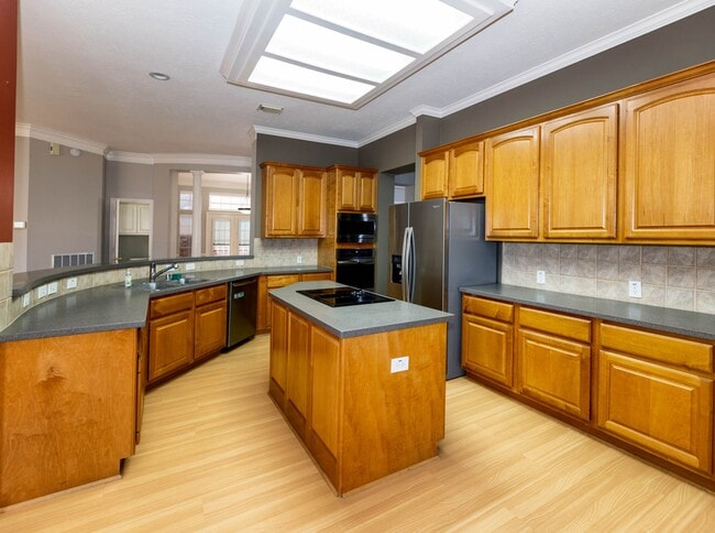 Building Photo - 2435 Thorndon Park Ct