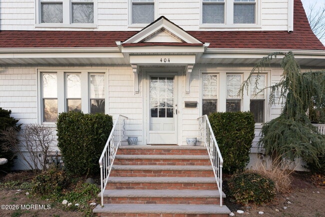 Building Photo - 404 Monmouth Ave