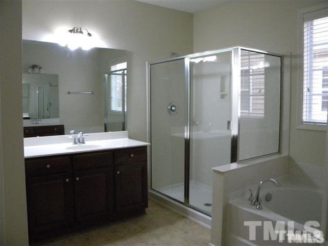 Building Photo - 4 Bedroom Single Family House for Rent