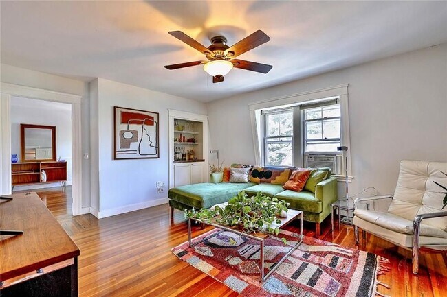 Building Photo - 61 Chapin Ave