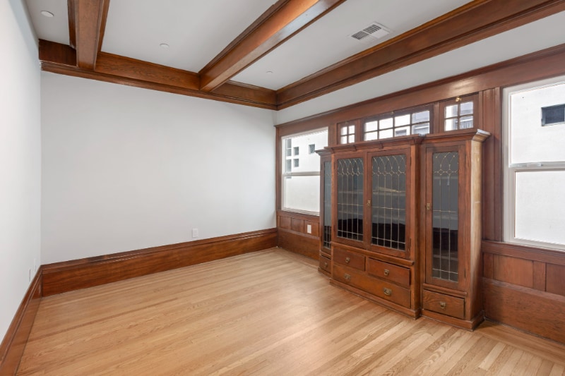 Building Photo - 1022 G St