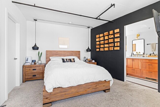 Building Photo - 1780 Kettner Blvd