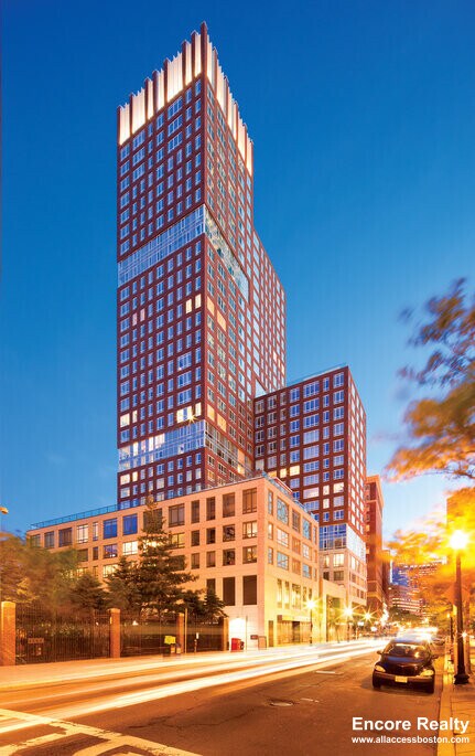 Building Photo - 135 Clarendon St