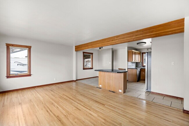Building Photo - 3516 7th Ave S