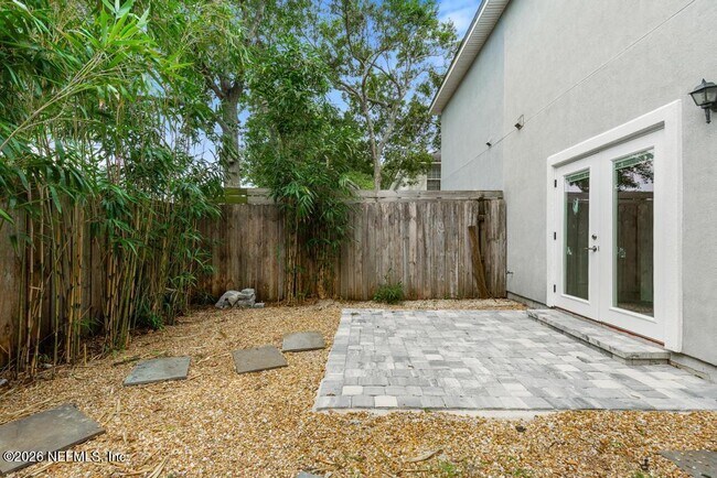 Building Photo - 66 W 14th St