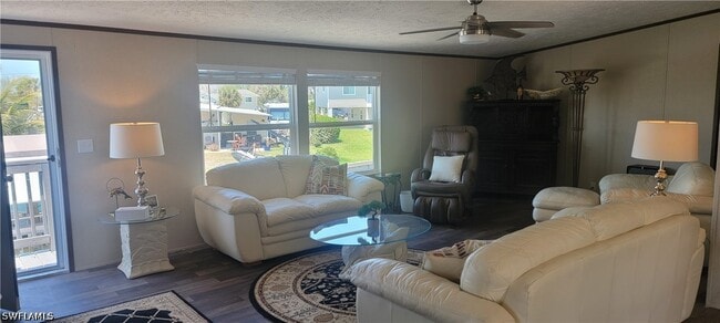 Building Photo - 4709 Kon Tiki Ln