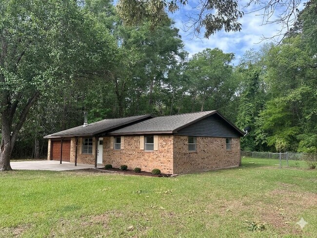 Building Photo - 917 W Wildwood Dr
