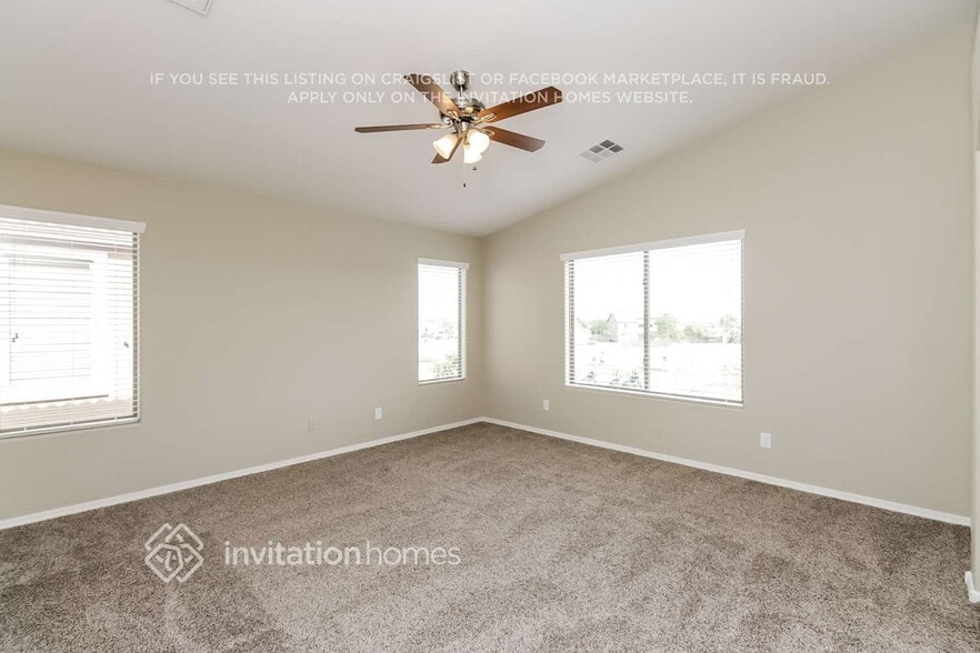 Building Photo - 29117 N Yellow Bee Dr