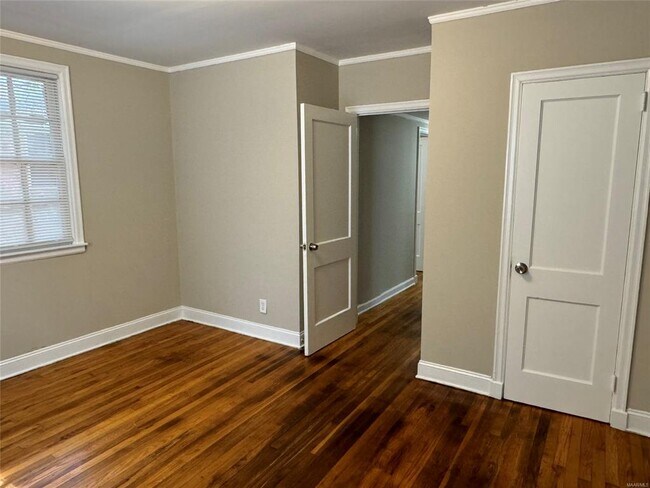 Building Photo - 19 Bradley Dr