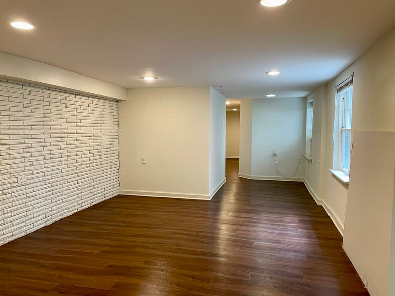 Living Room - 912 Wilson Dr