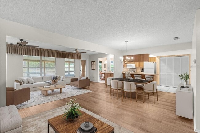 Building Photo - 1218 Gillespie Dr N