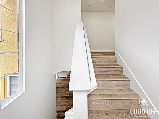 Building Photo - Highly Desired Irvine Living | 3-Bed, Office, Gated Community