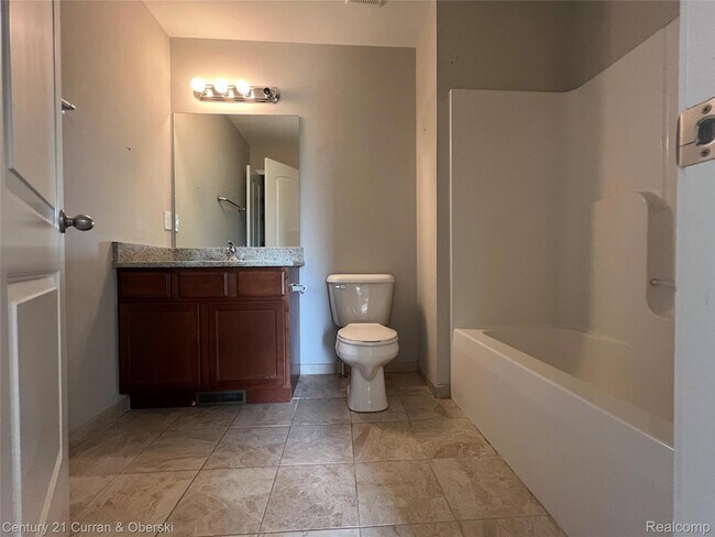 Building Photo - 3493 Silver Stone Dr