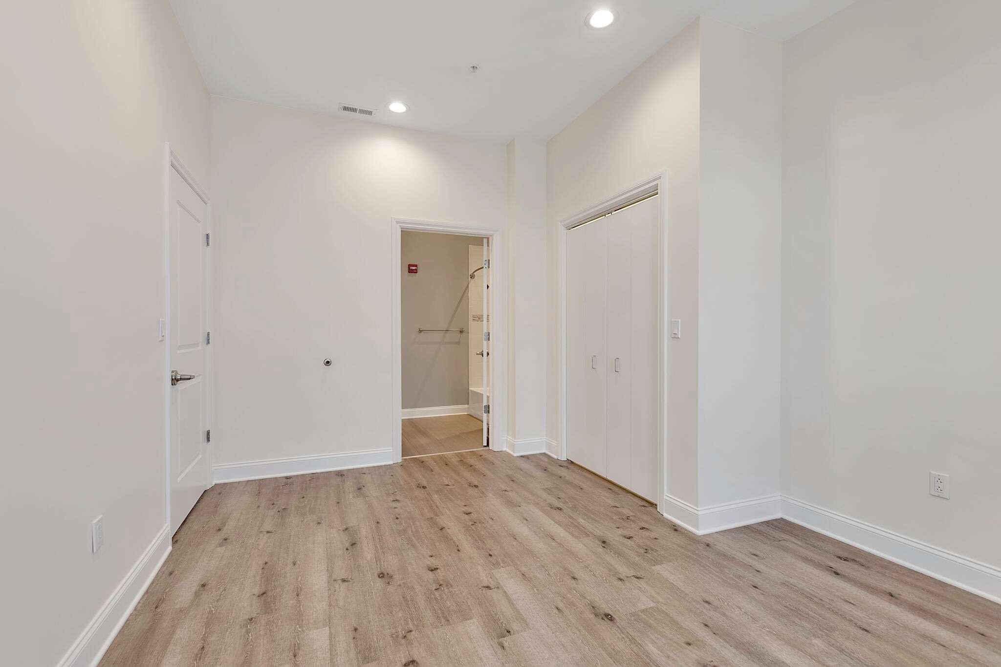 Building Photo - 251 Main St