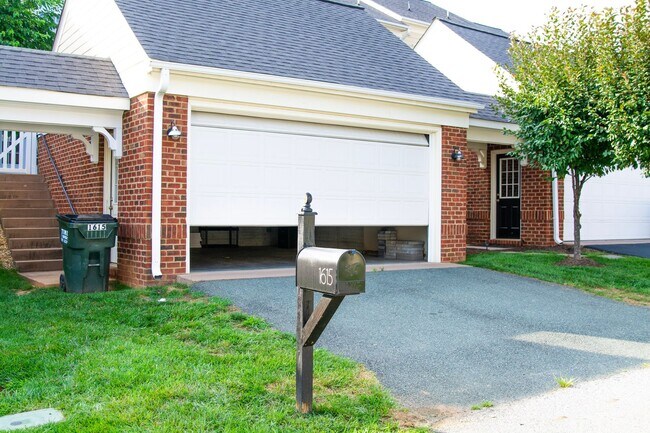 Building Photo - 1615 Old Trail Dr