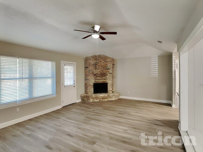 Building Photo - 5507 Bridgegate Dr