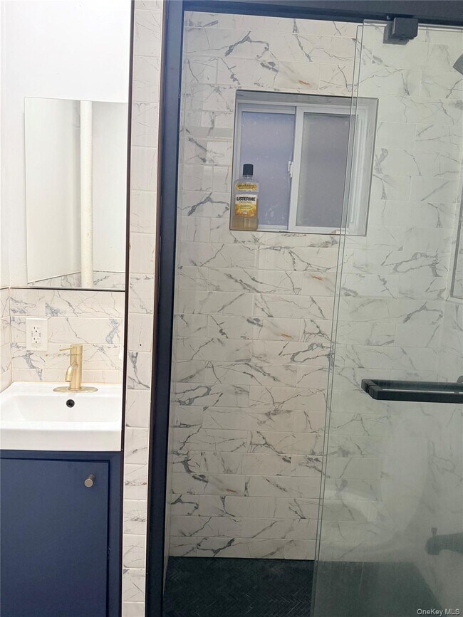 Building Photo - 2162 Pitkin Ave