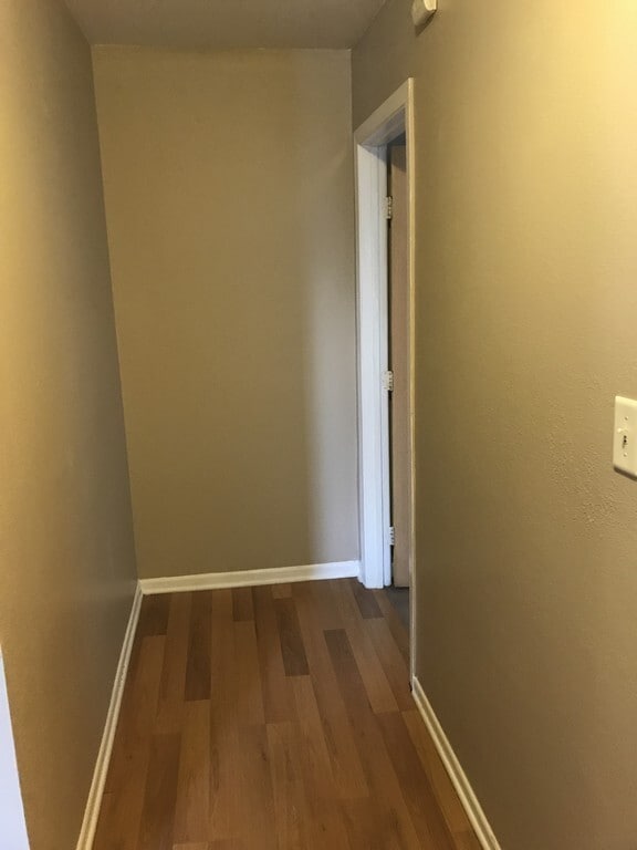 Building Photo - 3006 Emerson Avenue N #2
