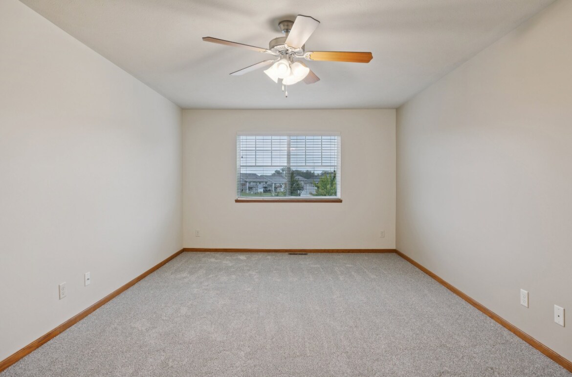 Building Photo - 8743 Remi Dr