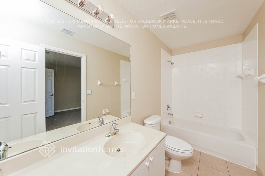 Building Photo - 16099 Sierra Palms Dr