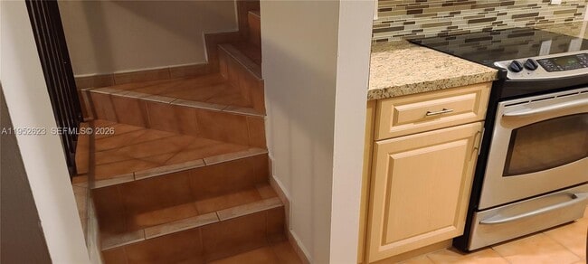 Building Photo - 10641 SW 108th Ave